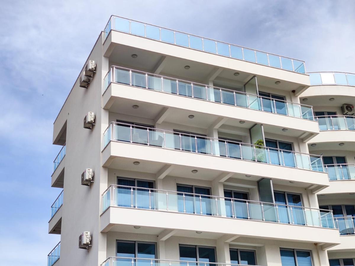 Apartment Plavo Nebo 多布拉沃达 外观 照片