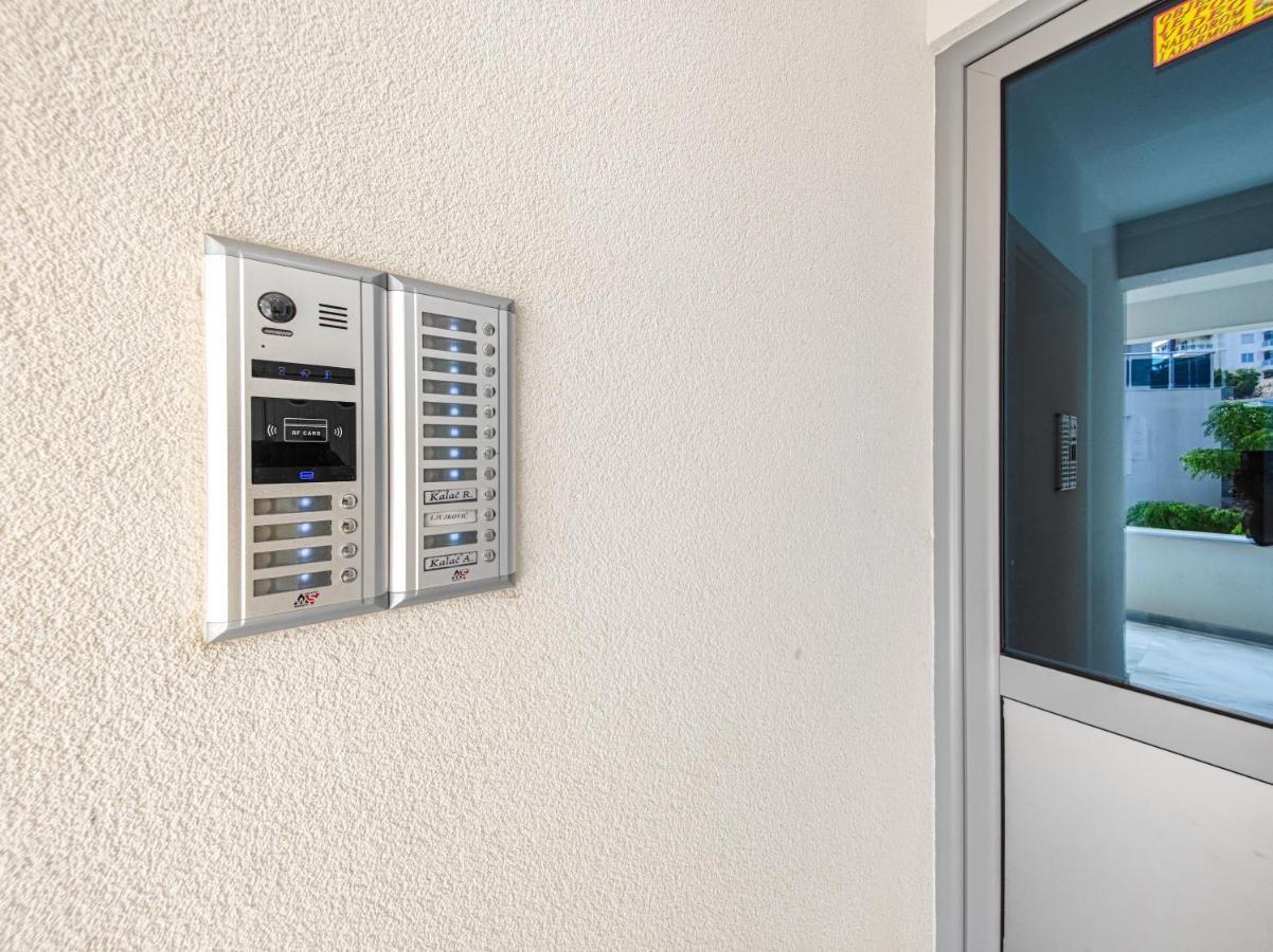 Apartment Plavo Nebo 多布拉沃达 外观 照片